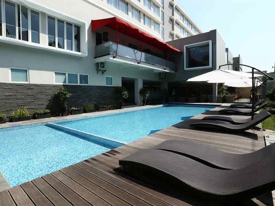 Grand Cakra Hotel Malang Exterior foto
